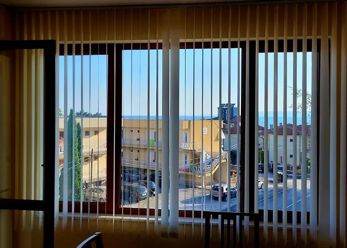 Апартамент Laguna Alba Каварна